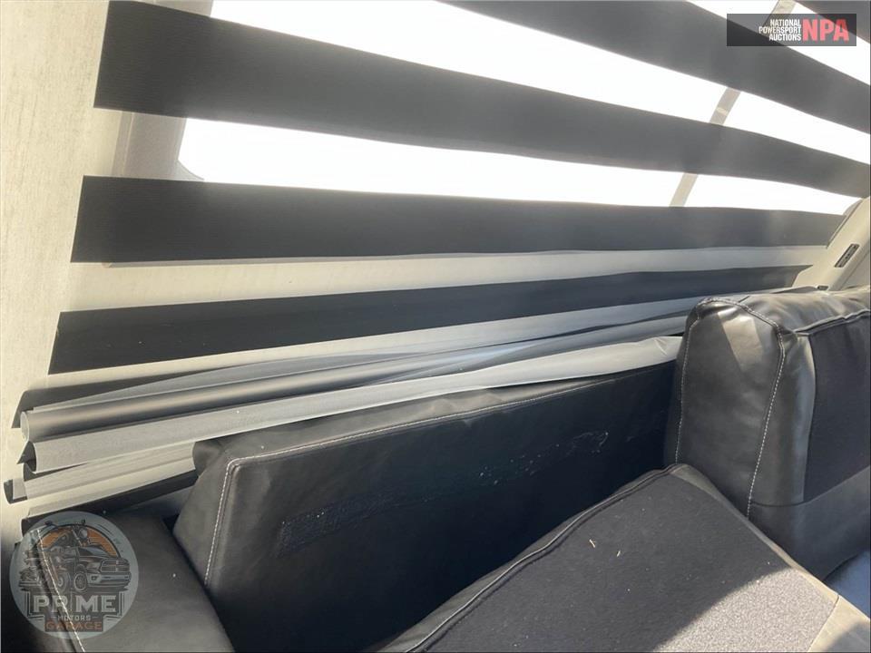 2022 Cherokee By Forest River M-3660SUITE ARCTIC WOLF FIFTH WHEEL SERIES — фото 37