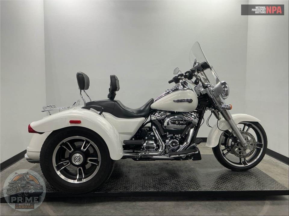 2019 Harley-Davidson FLRT FREEWHEELER — фото 1