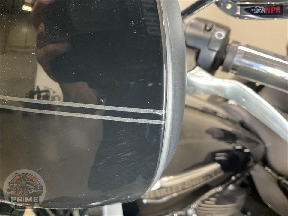 2018 Harley-Davidson FLHTCUTG TRI GLIDE ULTRA — фото 15