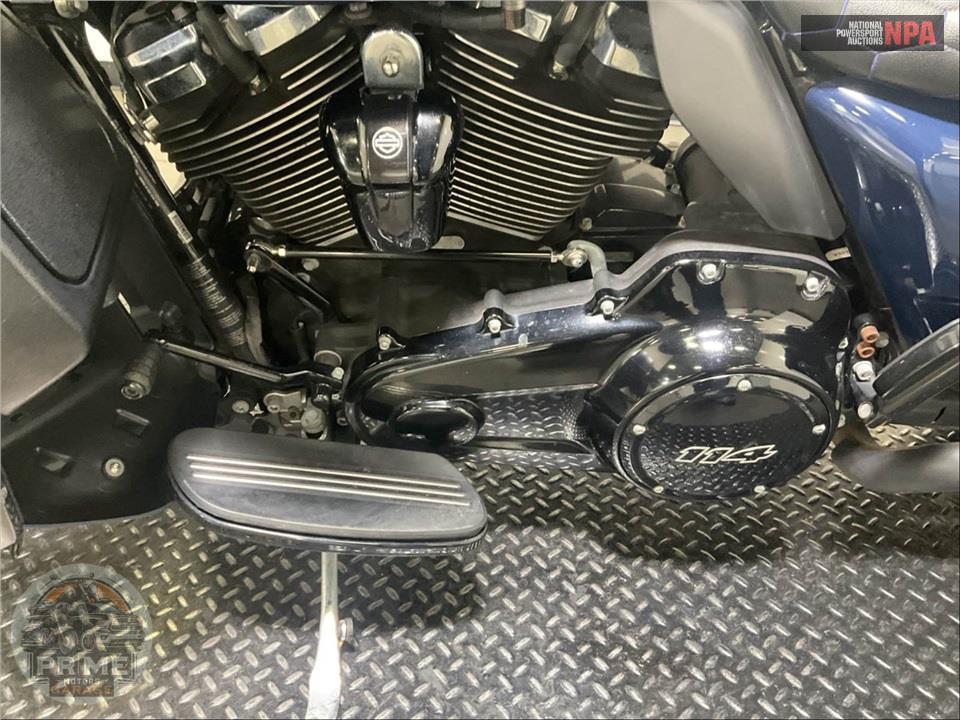 2019 Harley-Davidson FLHXS STREET GLIDE SPECIAL — фото 7