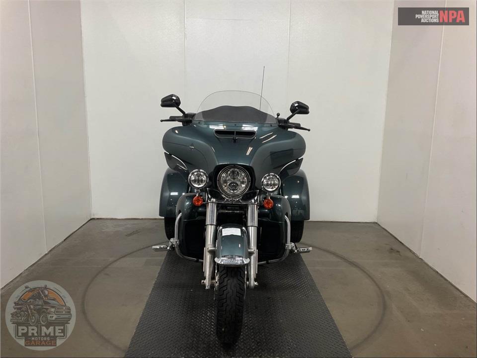 2020 Harley-Davidson FLHTCUTG TRI GLIDE ULTRA — фото 2