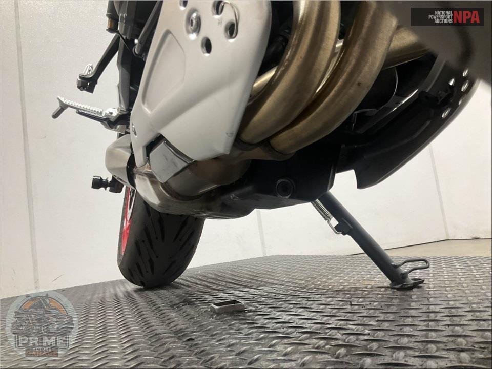 2026 Triumph TRIDENT 660 TRIPLE TRIBUTE EDITION — фото 11