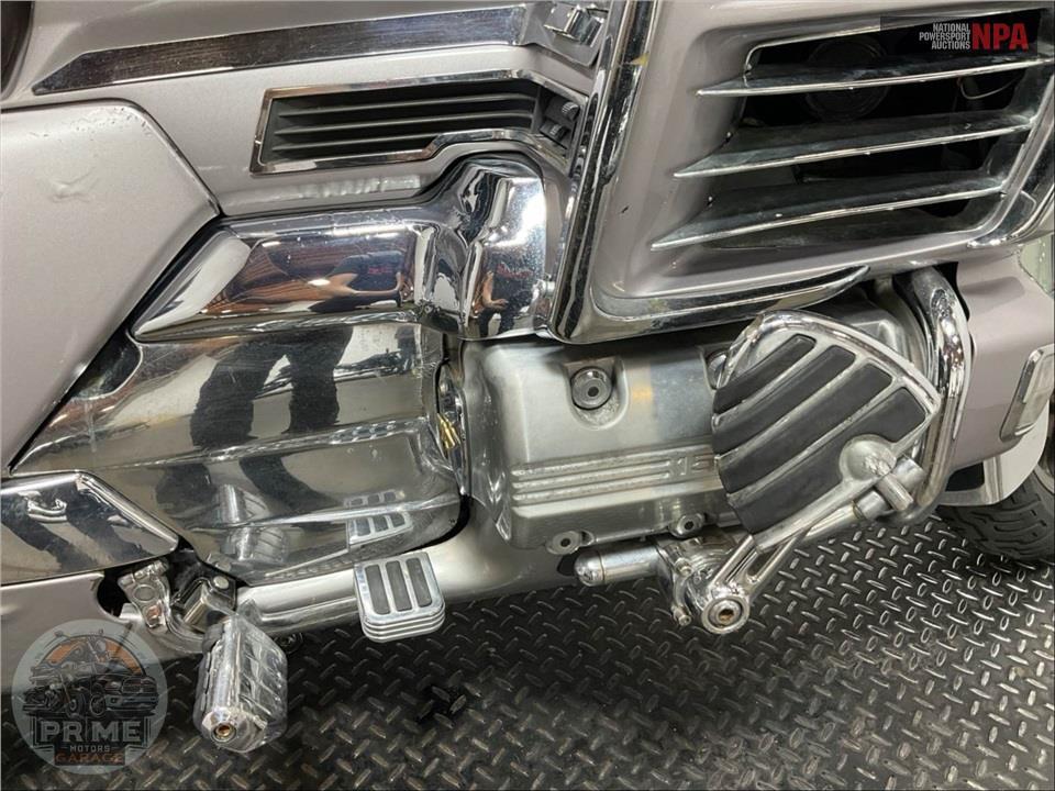 1999 Honda GL15SE1X GOLDWING SE — фото 6