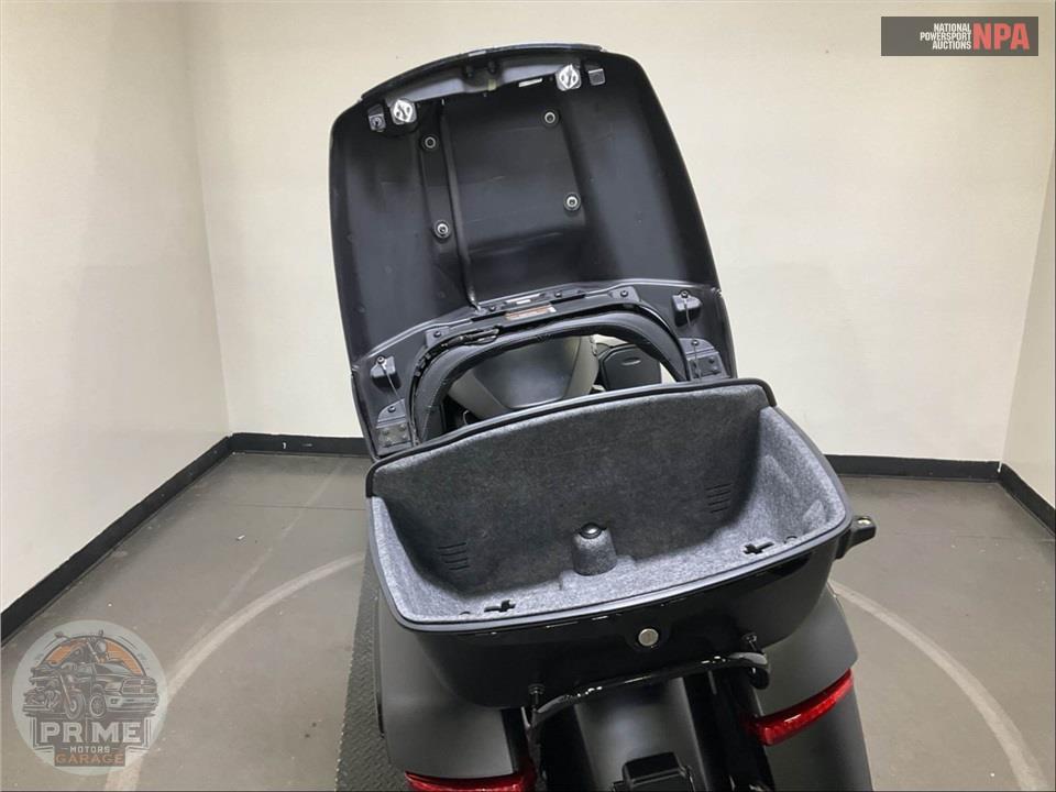 2025 Indian Motorcycle ROADMASTER POWERPLUS DARK HORSE WITH 112 AND POWERBAND AUDIO PACKAGE — фото 25