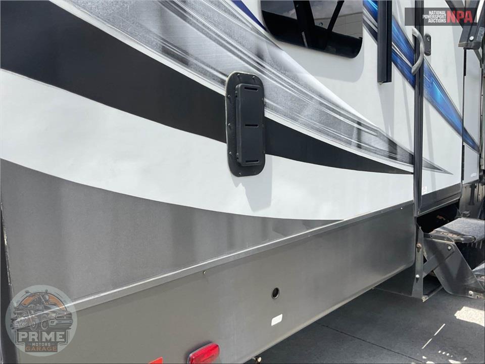 2017 Vengeance By Forest River M-40D12 - TOURING TOY HAULER TOY HAULER SERIES — фото 62
