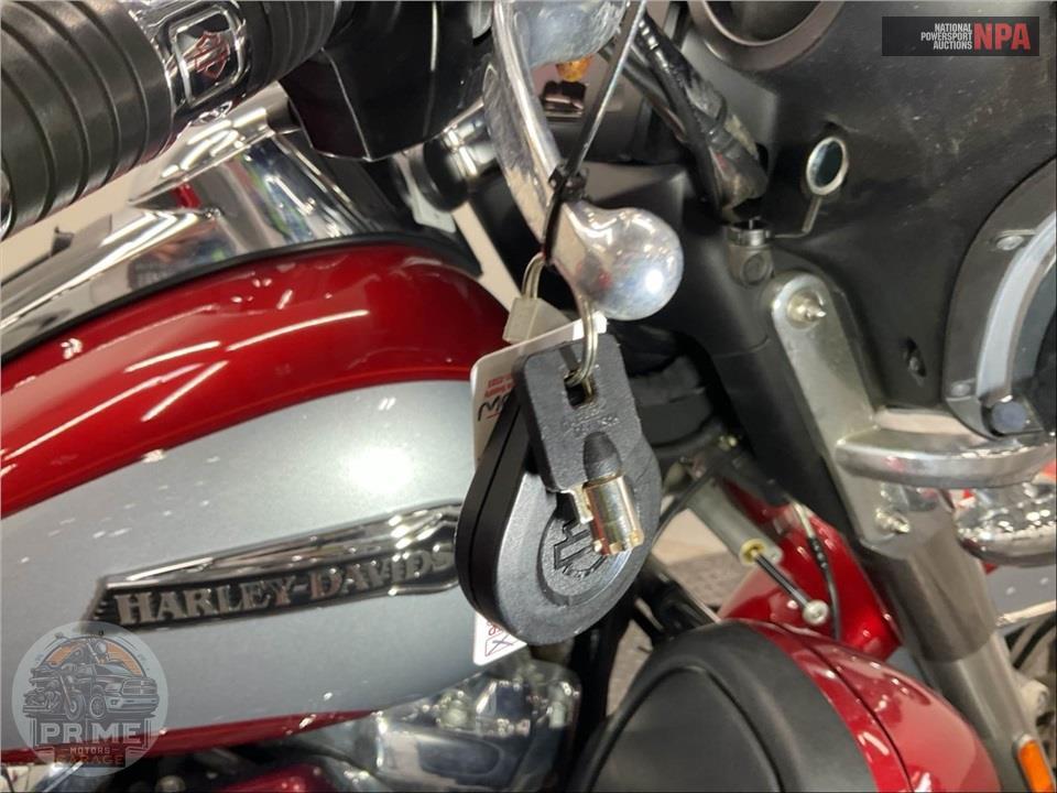 2019 Harley-Davidson FLHTCUTG TRI GLIDE ULTRA — фото 11