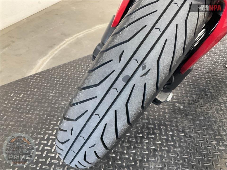 2019 Ducati MONSTER 821 (RED) — фото 18