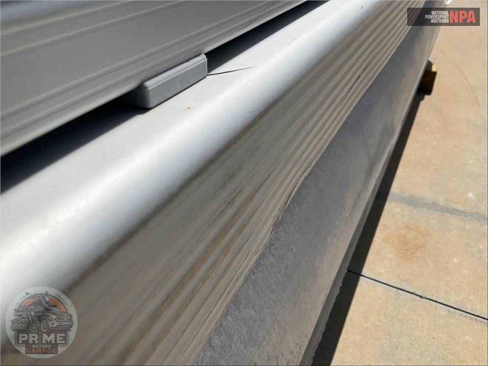 2023 Bennington Pontoons 22 SF(*)S SERIES L=23/E=1-115HP YAMAHA OB — фото 20