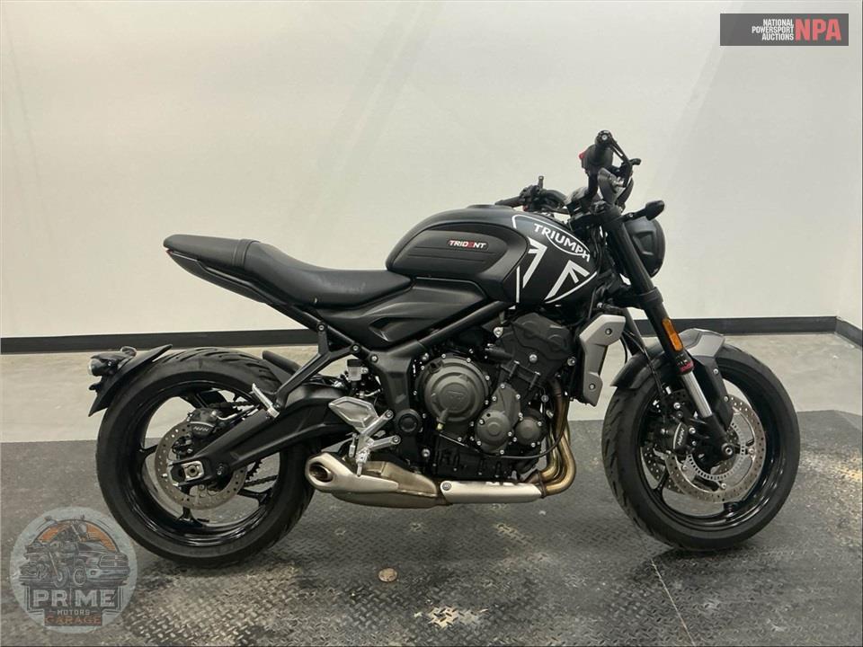 2023 Triumph TRIDENT (BLACK) — фото 1