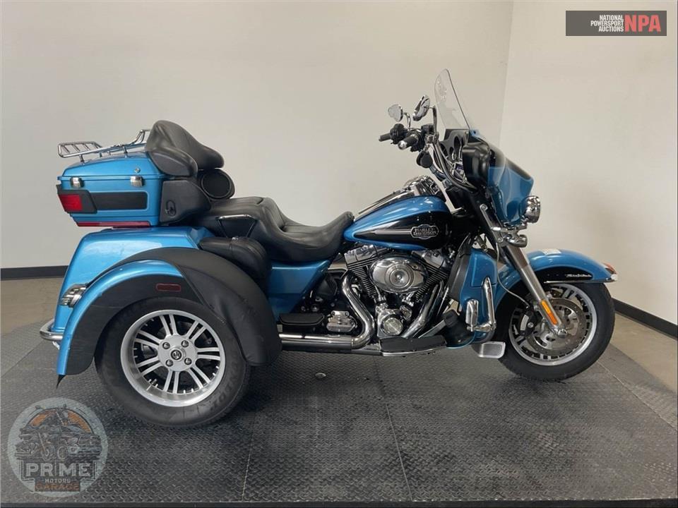 2011 Harley-Davidson FLHTCUTG TRIGLIDE UL CLSC — фото 1