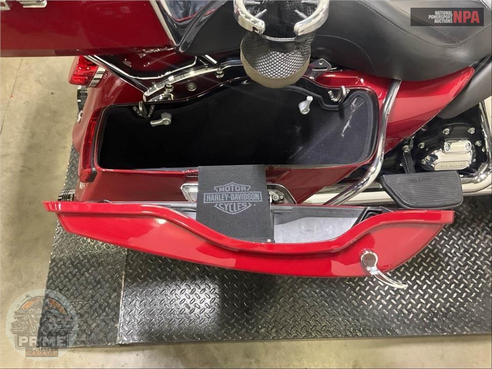 2021 Harley-Davidson FLHTK ULTRA LIMITED — фото 31