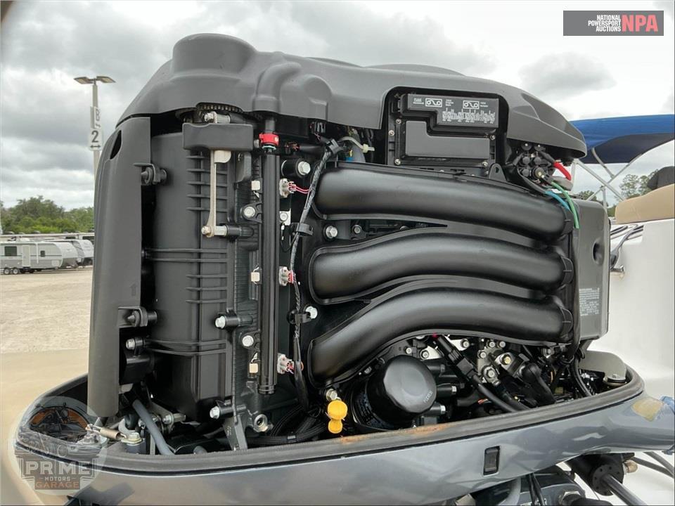2015 Sea Hunt Boat ULTRA 235 SE/CC(*) L=23-E=1-250HP YAMAHA OB — фото 7