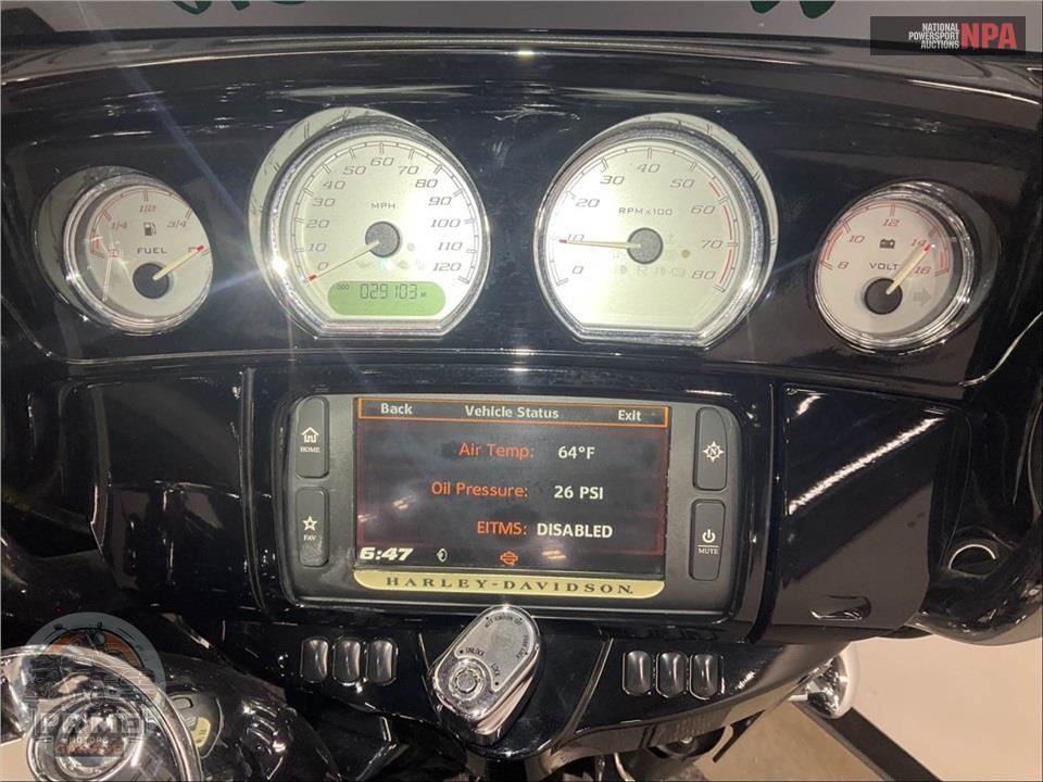 2016 Harley-Davidson FLHXS STREET GLIDE SPECIAL — фото 5