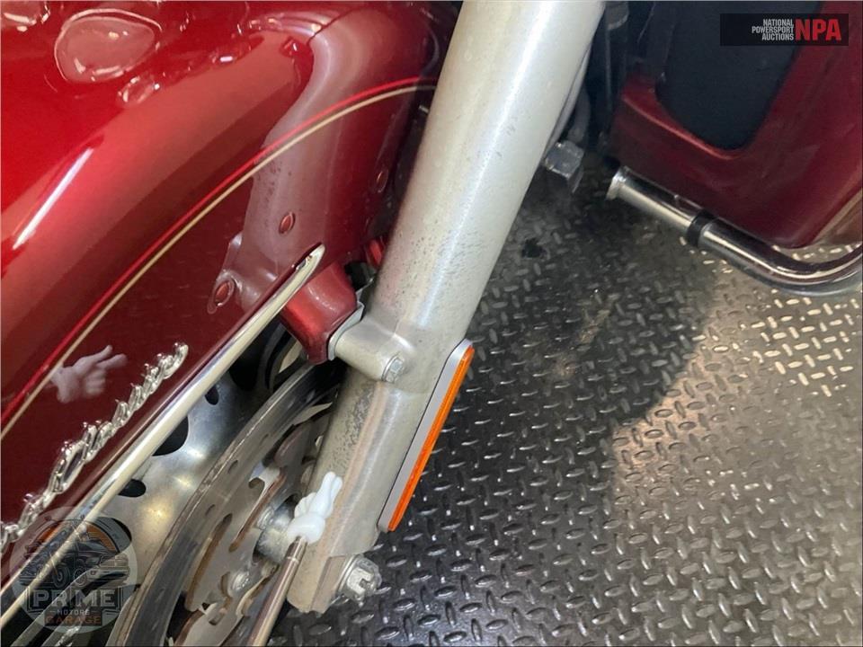 2009 Harley-Davidson FLHTCUTG TRIGLIDE ULTRA CLASSIC — фото 29