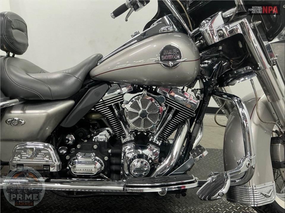 2008 Harley-Davidson FLHRC ROAD KING CLASSIC — фото 6