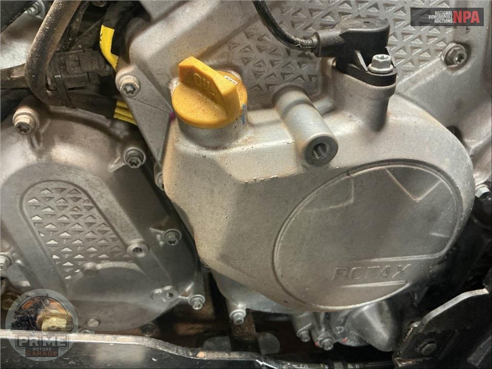 2026 Can-Am OUTLANDER X MR 1000R — фото 12
