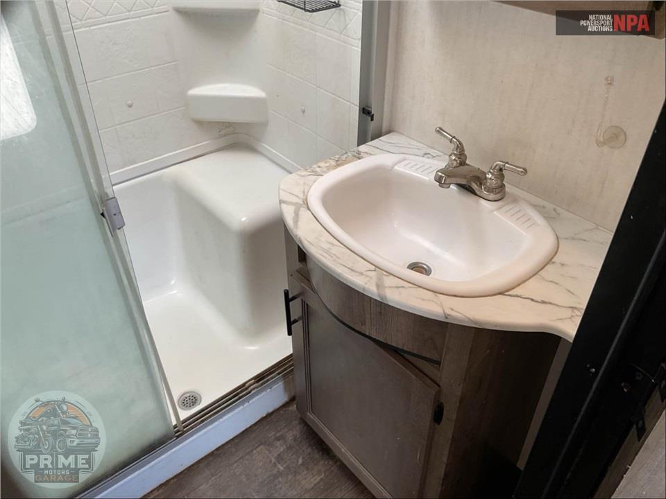 2021 Sabre By Forest River M-38DBQ - FIFTH WHEEL SERIES — фото 18