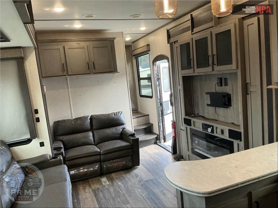 2020 Keystone Rv M-423 - RAPTOR TOY HAULER TOY HAULER SERIES — фото 8