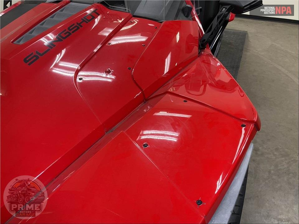 2022 Polaris SLINGSHOT S WITH TECHNOLOGY PACKAGE AUTODRIVE — фото 11