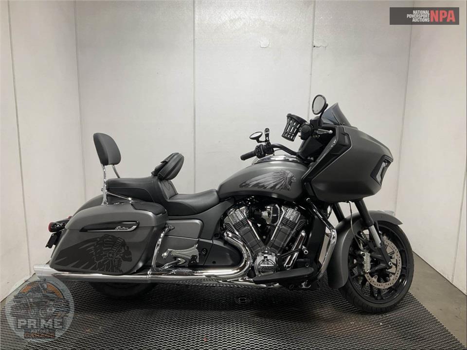 2021 Indian Motorcycle CHALLENGER (BLACK) — фото 1