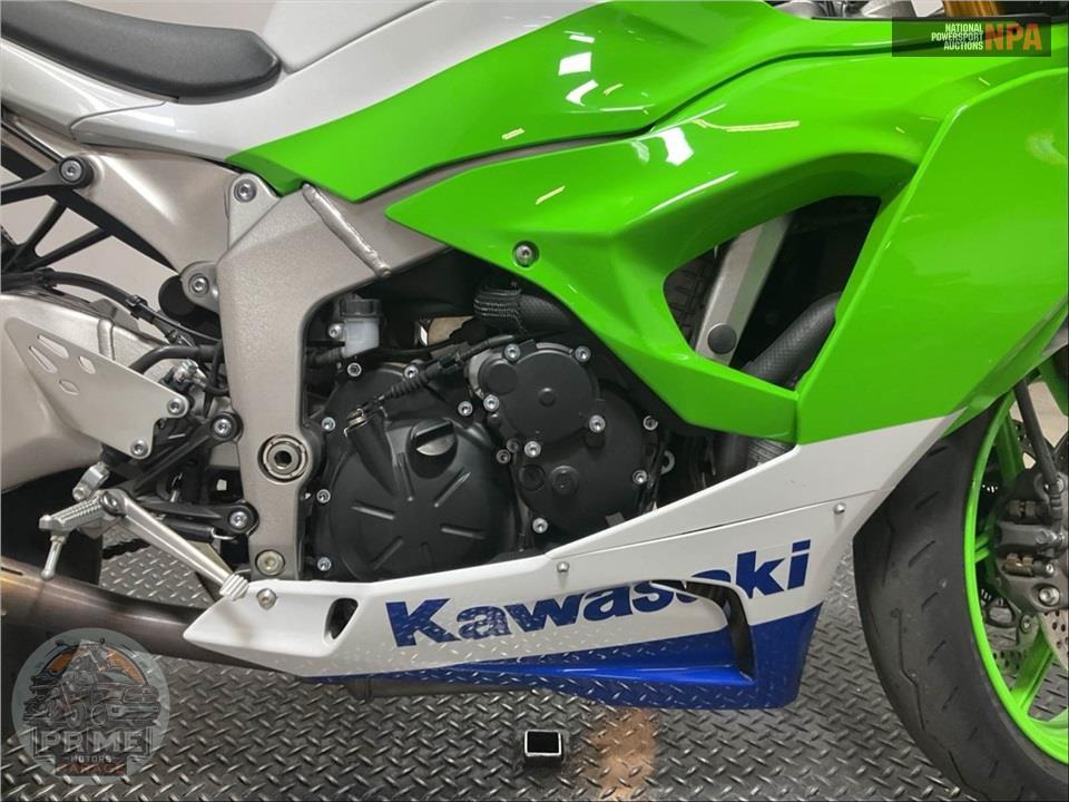 2024 Kawasaki NINJA ZX-6R 40TH ANNIVERSARY (ABS) — фото 6