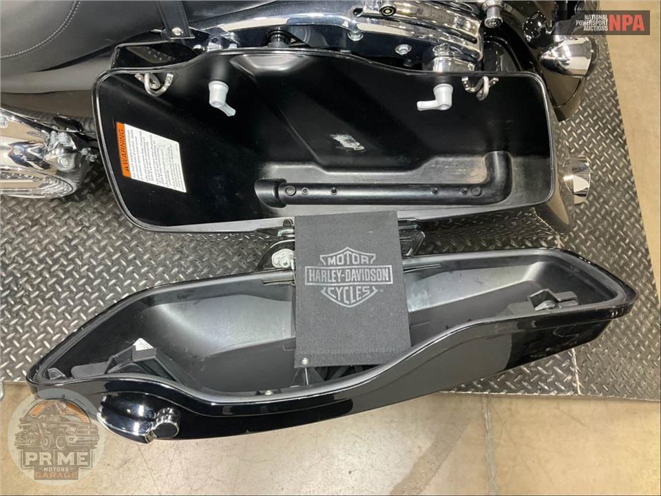 2019 Harley-Davidson FLTRX ROAD GLIDE — фото 20