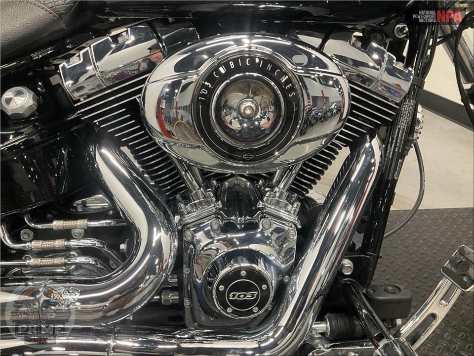 2015 Harley-Davidson FXSB BREAKOUT — фото 6