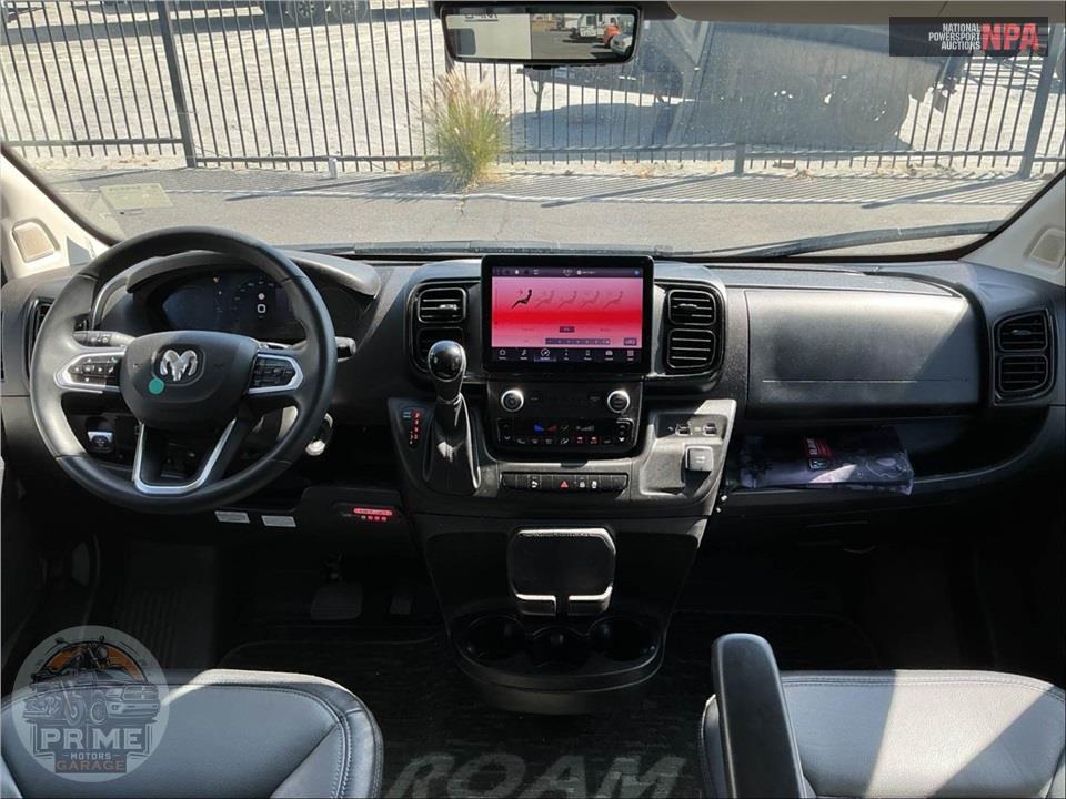 2023 Winnebago M-59RA RAM - ROAM SERIES — фото 15