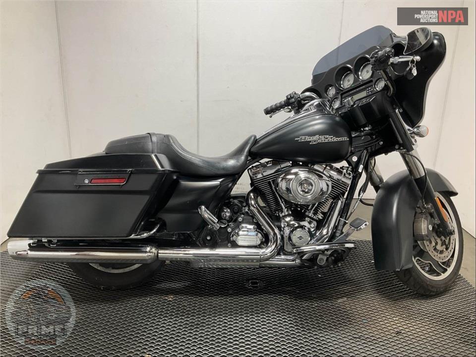 2013 Harley-Davidson FLHX STREET GLIDE — фото 1