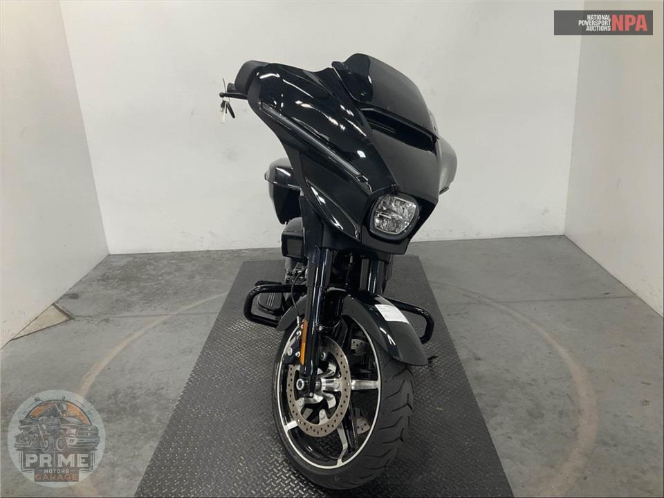 2025 Harley-Davidson FLHX STREET GLIDE — фото 2