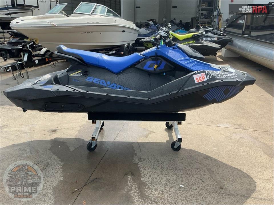 2023 Seadoo/Brp SPARK 3UP TRIXX — фото 1