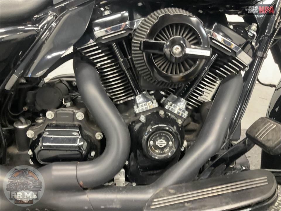 2017 Harley-Davidson FLHRXS ROAD KING SPECIAL — фото 6