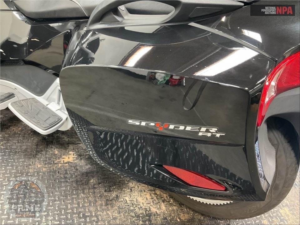 2015 Can-Am Spyder RT- SE6 — фото 19