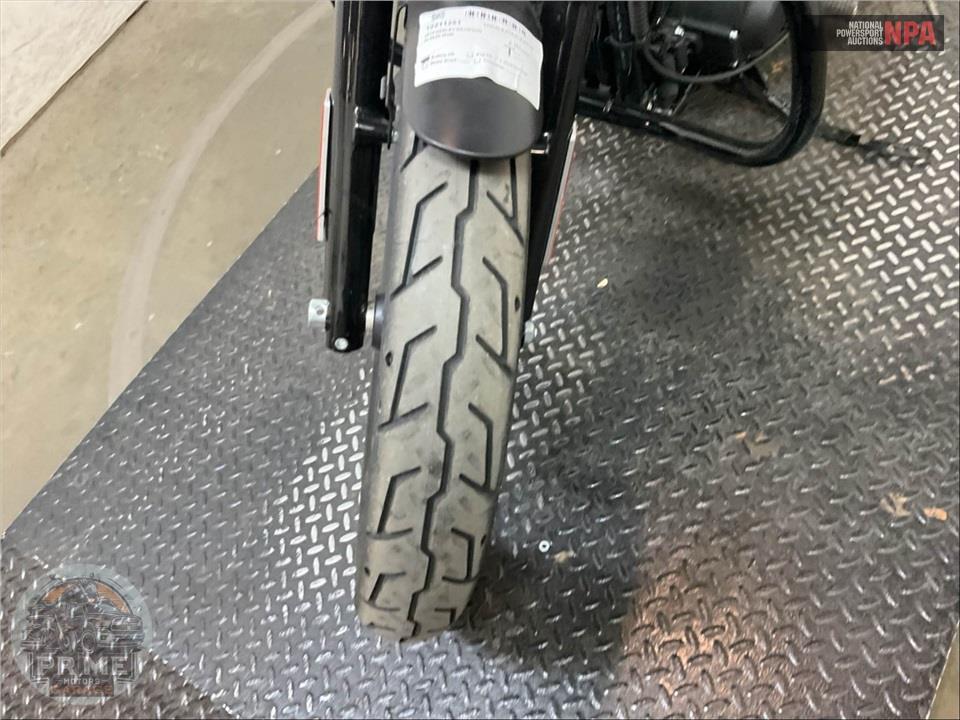 2018 Harley-Davidson XL883N IRON — фото 16