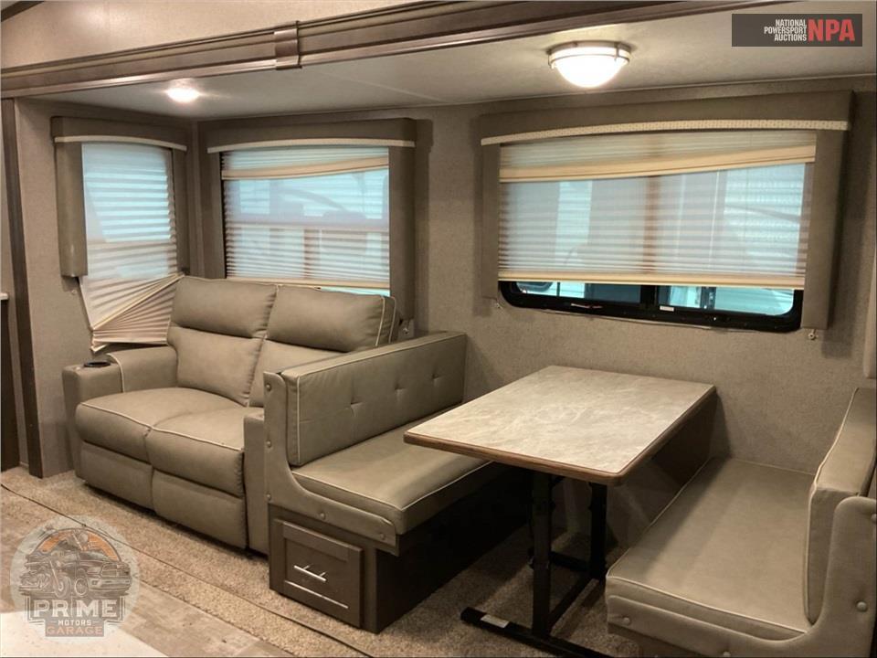 2021 Rockwood By Forest River M-2621WS - ULTRA LITE FIFTH WHEEL SERIES — фото 6
