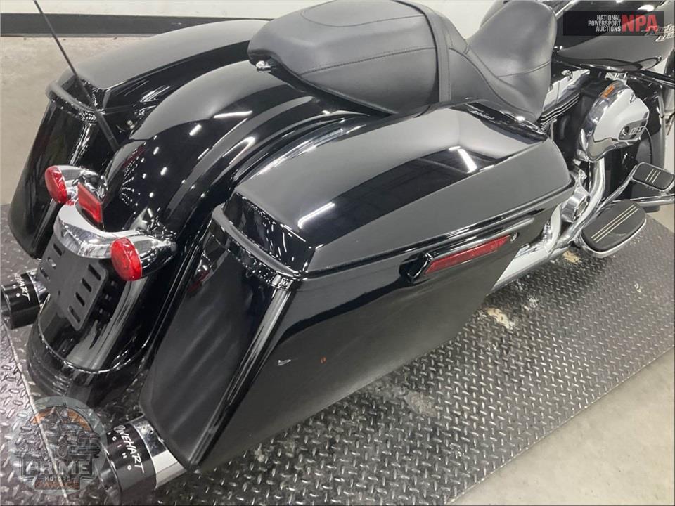 2016 Harley-Davidson FLHX STREET GLIDE — фото 19