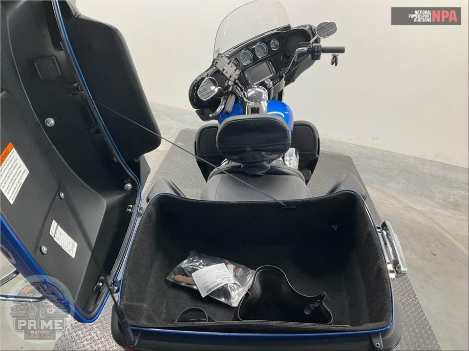 2017 Harley-Davidson FLHTK ULTRA LIMITED — фото 21
