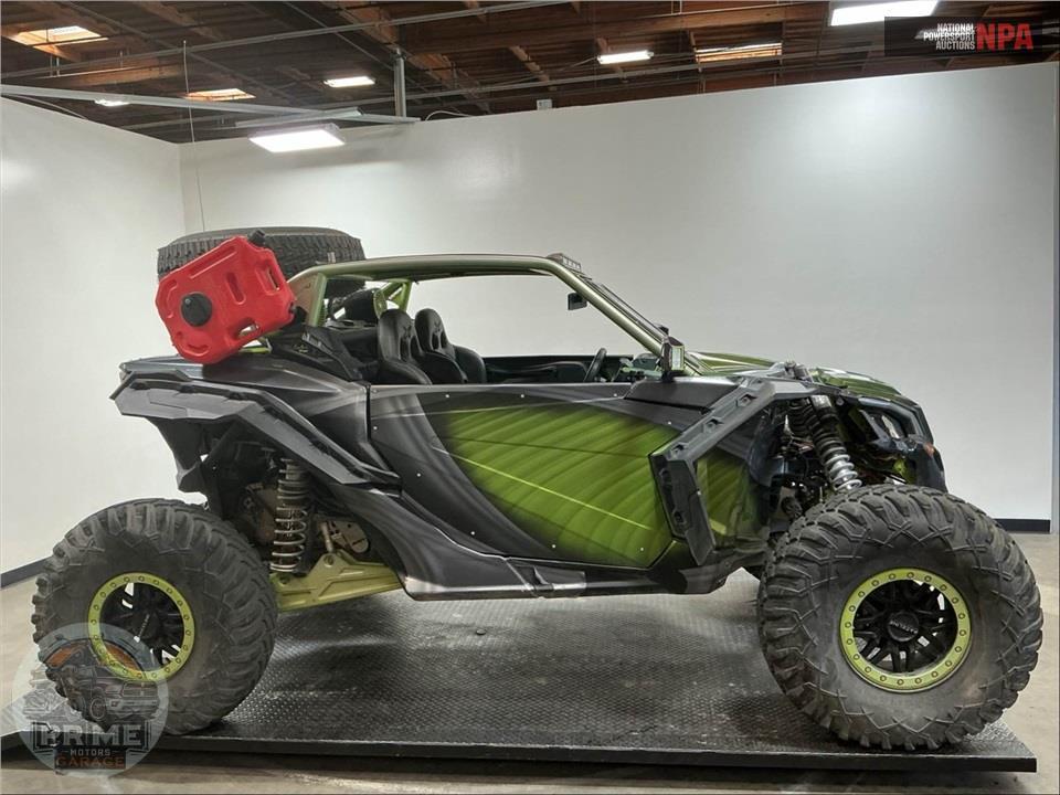 2019 Can-Am MAVERICK X3 X RS TURBO R — фото 1