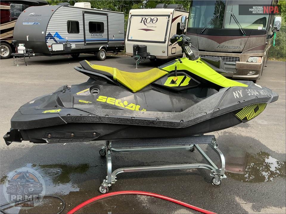 2023 SEADOO/BRP SPARK 2UP TRIXX