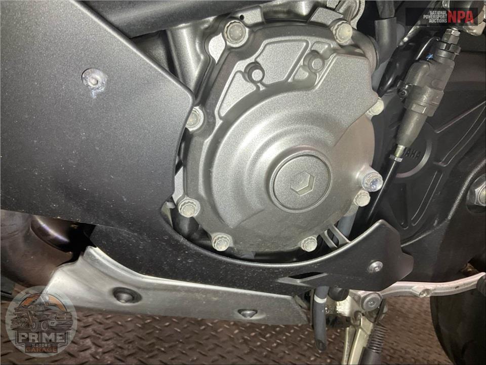 2016 Yamaha YZF-R1 — фото 10