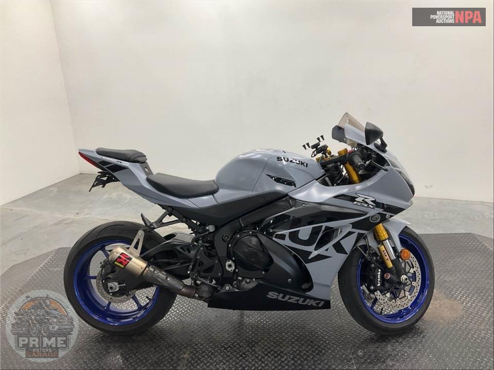 2022 Suzuki GSX-R1000R — фото 1