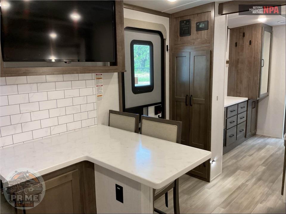 2024 Rockwood By Forest River M-8263MBR - SIGNATURE FIFTH WHEEL SERIES — фото 7