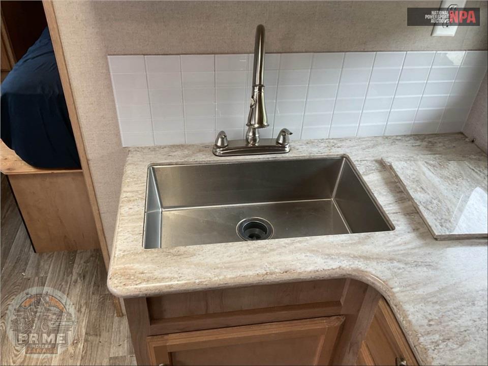 2019 Minnie M-27BHSS - MINNIE PLUS SERIES — фото 16