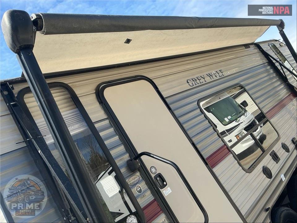 2018 Cherokee By Forest River M-25RL - GREY WOLF SERIES — фото 66