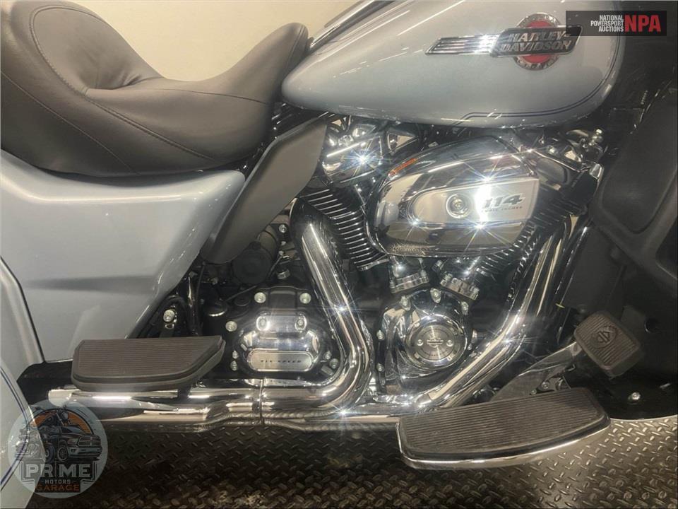 2023 Harley-Davidson FLHTCUTG TRI GLIDE ULTRA CLASSIC — фото 6