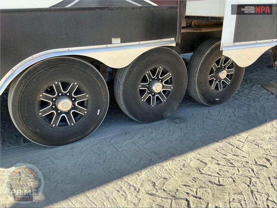 2016 Voltage M-3914 - TOY HAULER TOY HAULER SERIES — фото 48