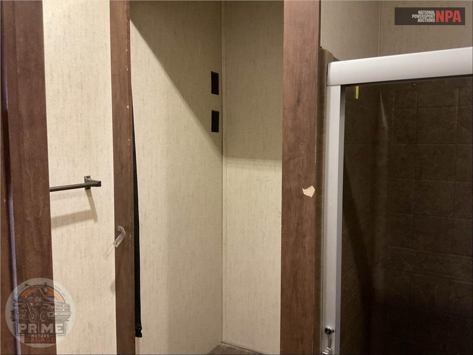 2019 Sandpiper By Forest River M-379FLOK - FIFTH WHEEL SERIES — фото 20