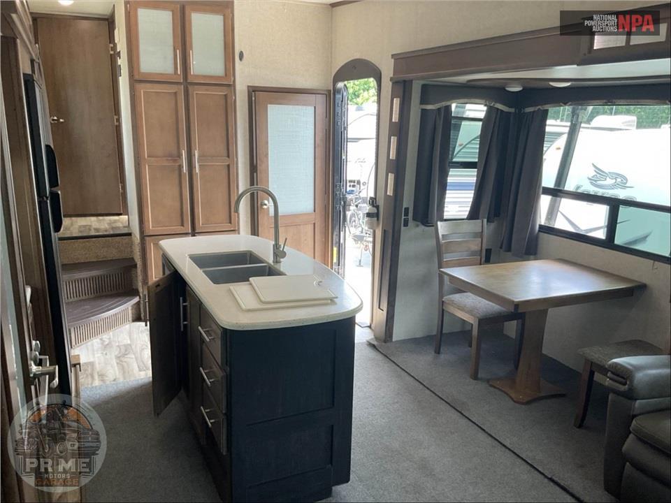2019 Keystone Rv M-361 RLW - COUGAR FIFTH WHEEL SERIES — фото 9