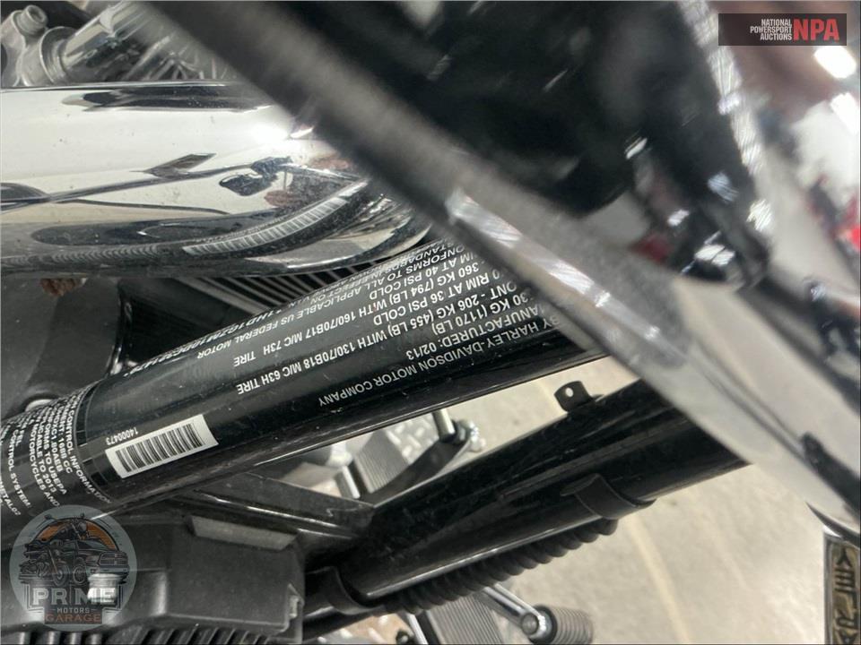 2013 Harley-Davidson FLD-103 DYNA SWITCHBACK — фото 25
