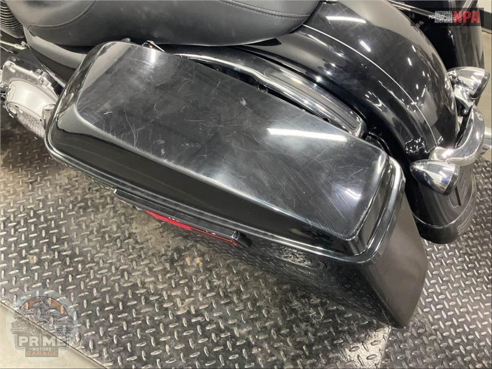 2015 Harley-Davidson FLHXS STREET GLIDE SPECIAL — фото 22